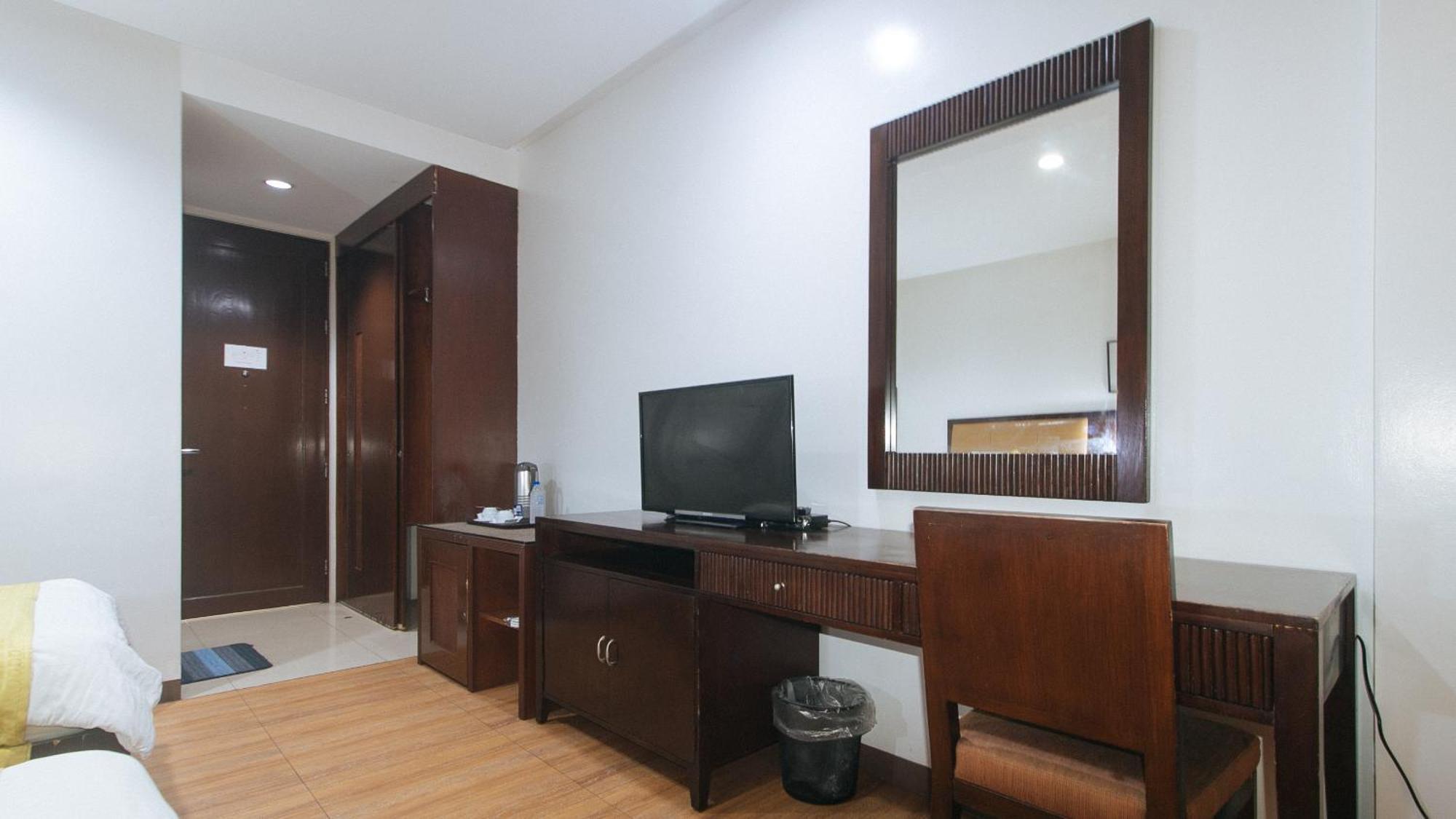 Bliss Hotel San Fernando Pampanga City Екстер'єр фото