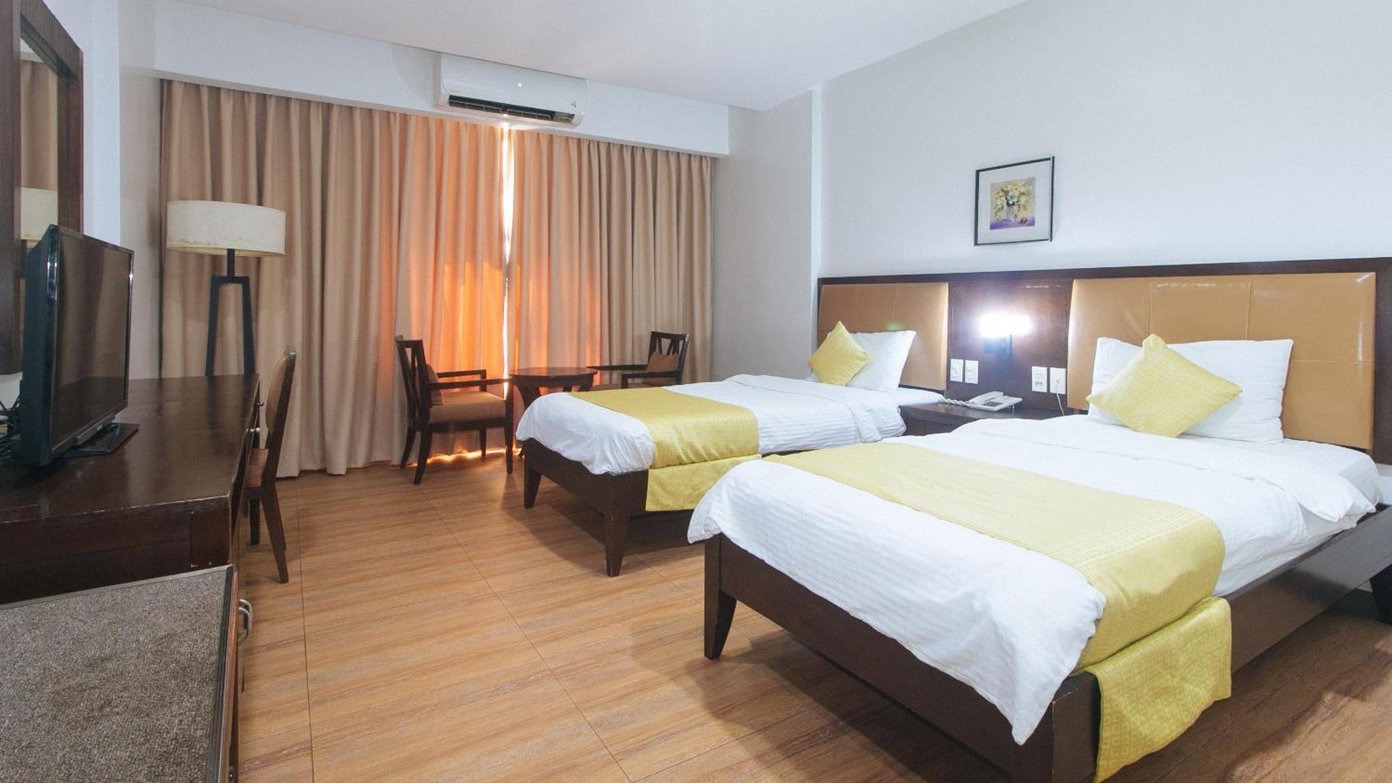 Bliss Hotel San Fernando Pampanga City Екстер'єр фото
