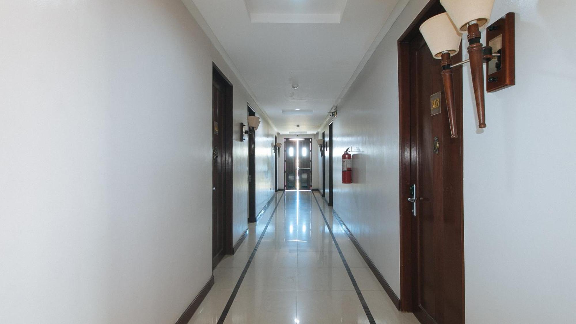 Bliss Hotel San Fernando Pampanga City Екстер'єр фото
